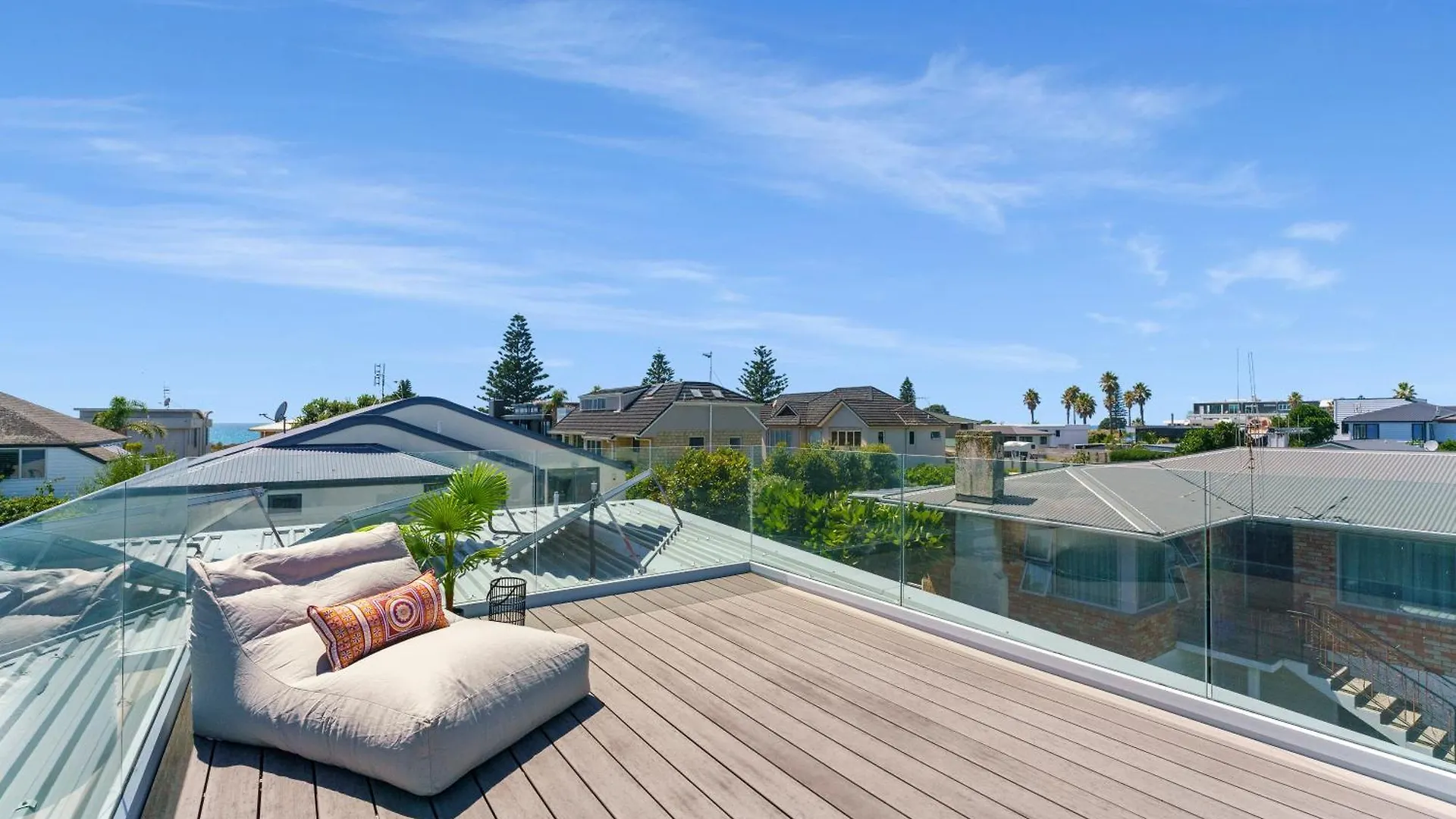 Sunny And Spacious Beach Villa Mount Maunganui