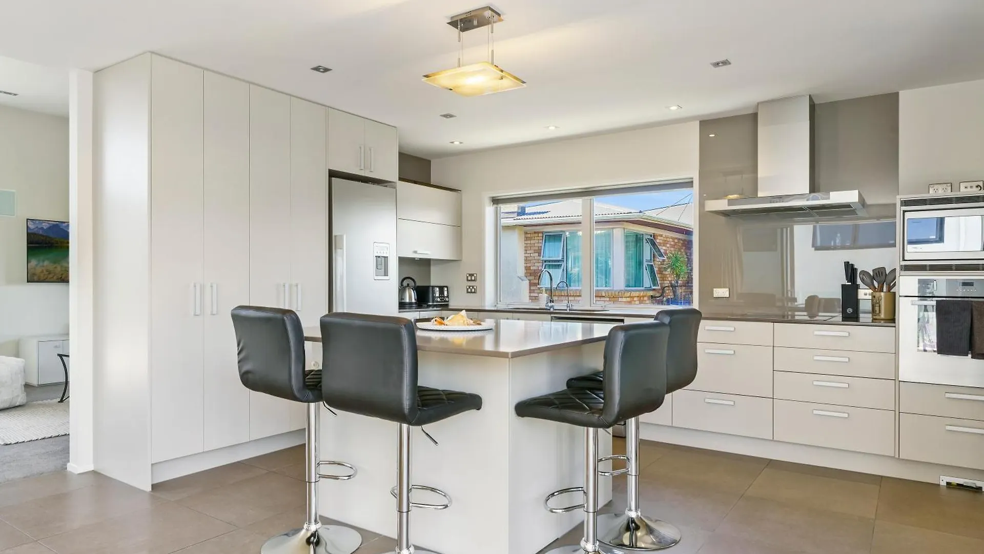 Sunny And Spacious Beach Villa Mount Maunganui 0*,